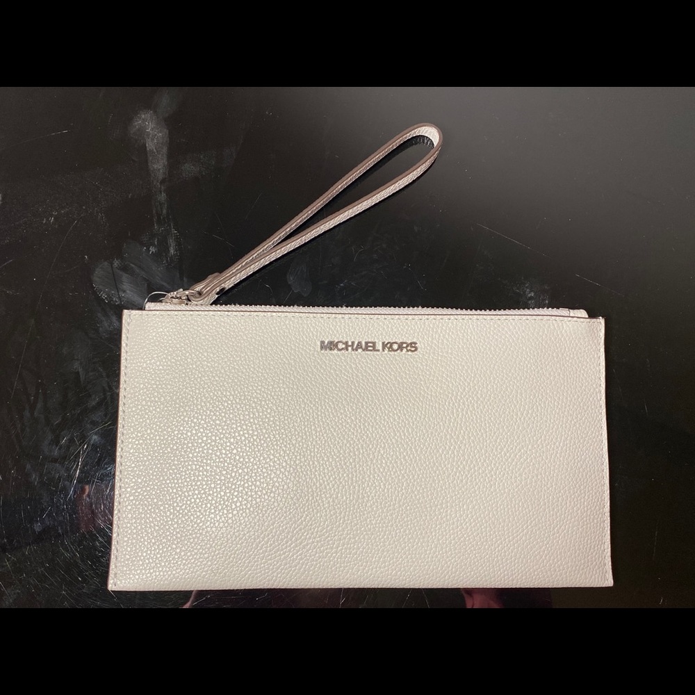 Michael Kors Lg Zip Clutch